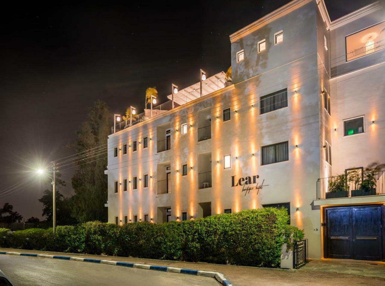 Lear Sense Hotel Gedera Buitenkant foto